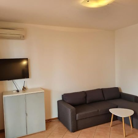 Lato Soleggiato @Gardazzurro Appartement Padenghe sul Garda Buitenkant foto