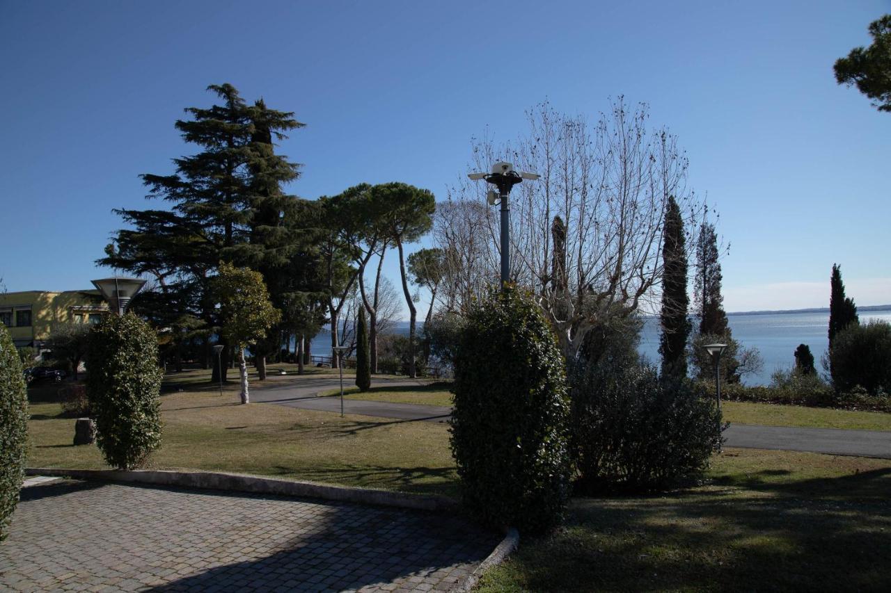 Lato Soleggiato @Gardazzurro Appartement Padenghe sul Garda Buitenkant foto