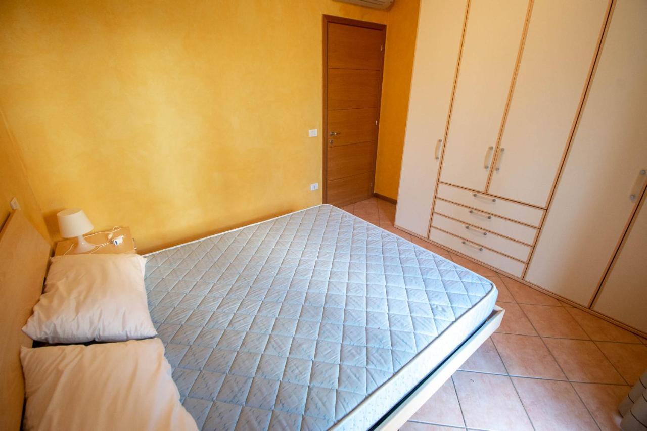 Lato Soleggiato @Gardazzurro Appartement Padenghe sul Garda Buitenkant foto