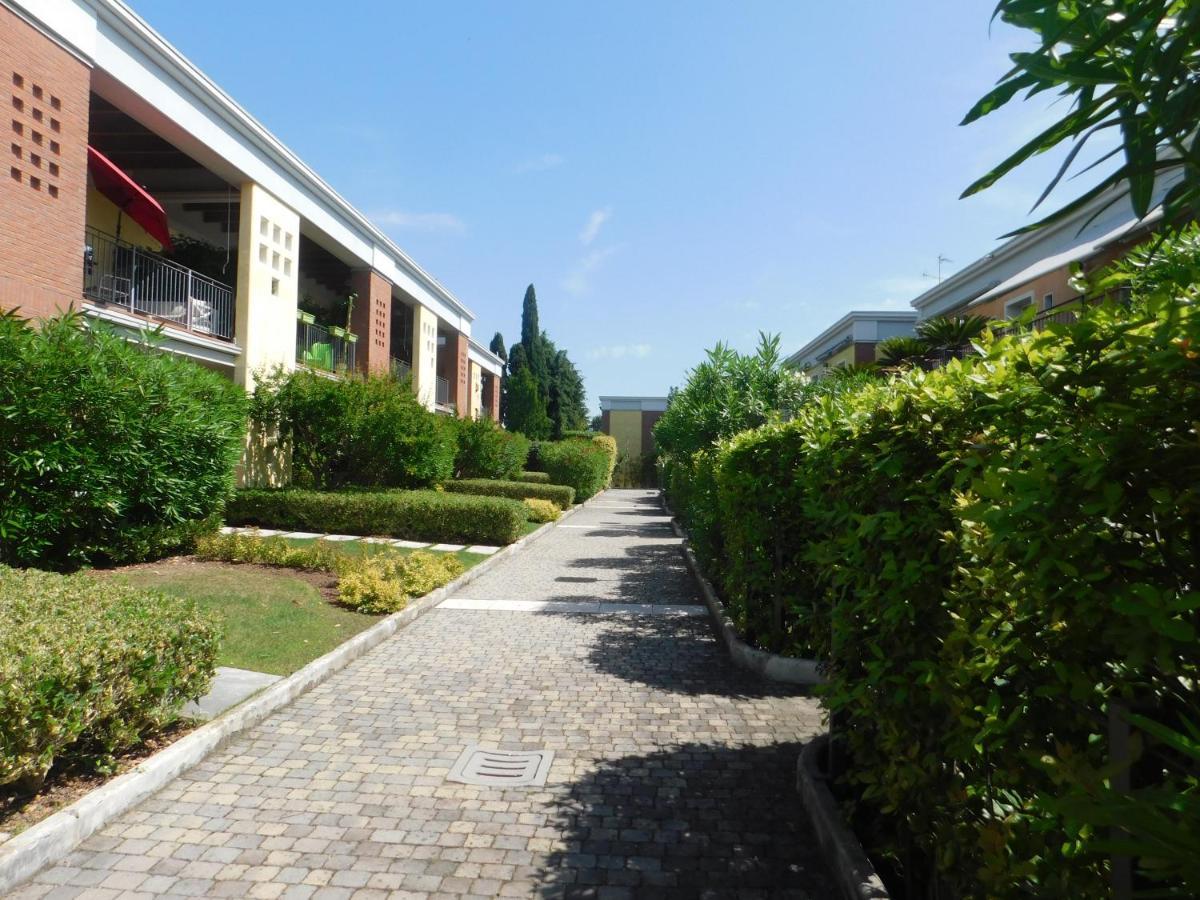 Lato Soleggiato @Gardazzurro Appartement Padenghe sul Garda Buitenkant foto