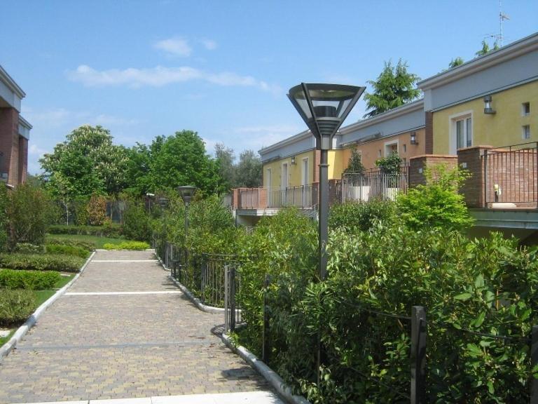 Lato Soleggiato @Gardazzurro Appartement Padenghe sul Garda Buitenkant foto